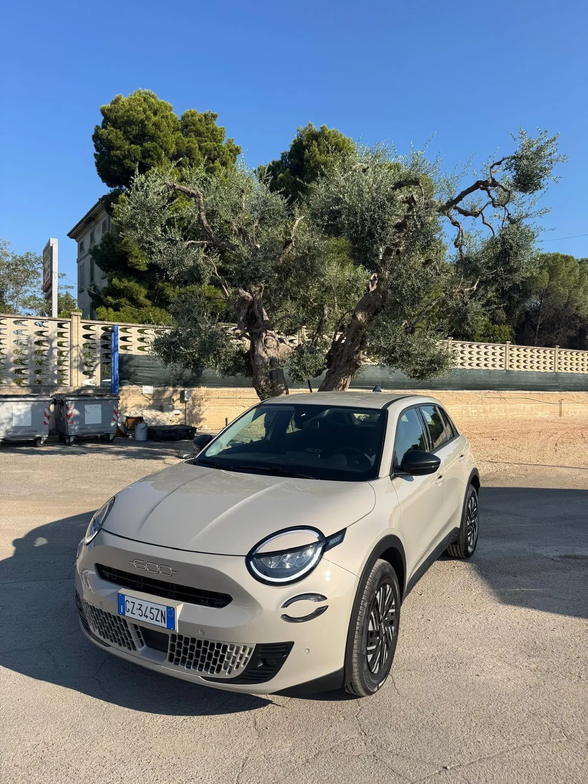 Fiat 600 ibrida - Noleggio LKW Rent