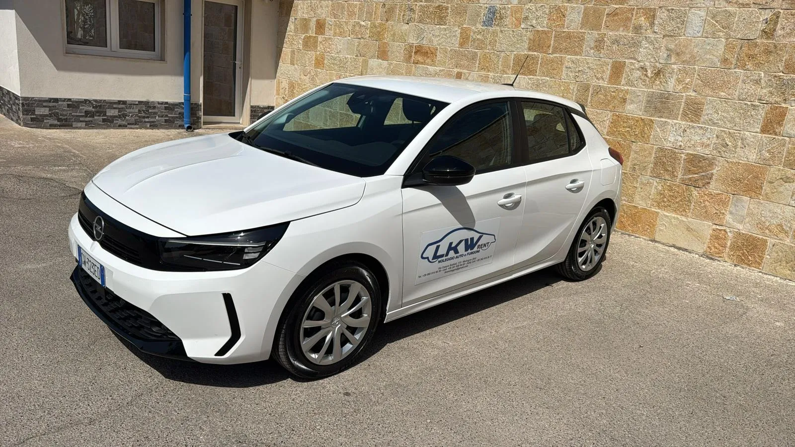 Opel Corsa 2023 - Vista tre quarti