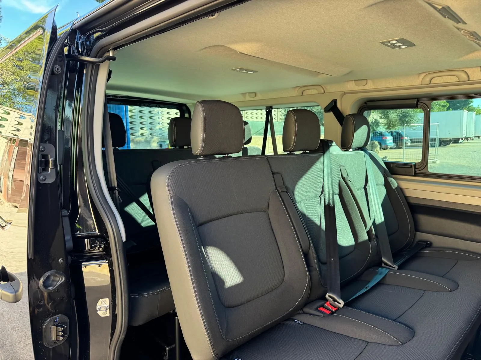 Renault Traffic Passenger - Interni spaziosi